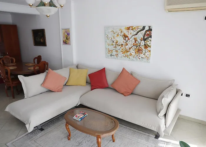 Views Blloku - Center Apartman Tirana